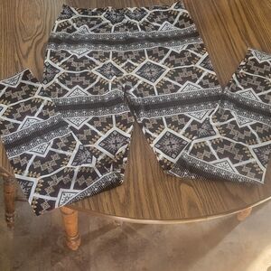 Geometric Patterned Leggings